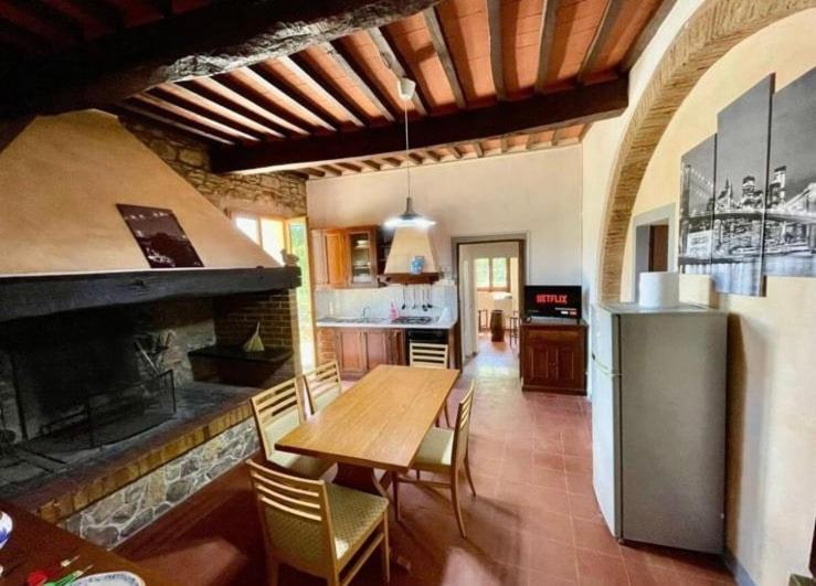 Appartamento Rustico Jacuzzi & Wine La Collina Esterno foto